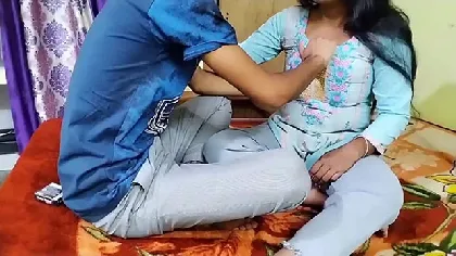 बिग बूब्स कॉलेज गर्ल की हार्डकोर सेक्स बीएफ के साथ वीडियो