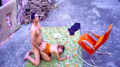 मास्टर के साथ क्सक्सक्स सेक्स छत पे वीडियो