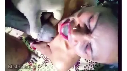 लंड का पानी लेती नंगी भाभी चुदाई के बाद बीएफ एमएमएस वीडियो