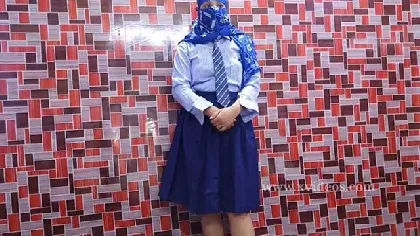 स्कूल ड्रेस मे जीएफ़ को चोदा रात भर वीडियो