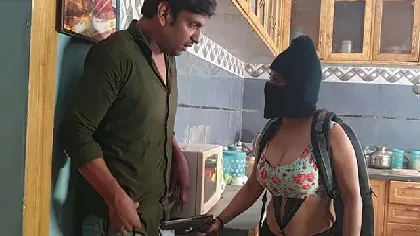 हिन्दी सेक्सी फिल्म – थीफ अनकट वीडियो