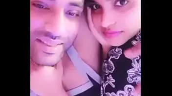 और दिन दहाड़े छत पर चोदा भाभी को