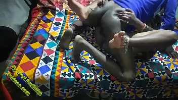 तीन पत्ती वाली लड़की की चुदाई भाग १