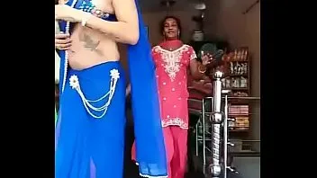 बंगलौर में दुसरे की बीवी चोदी उसके सामने