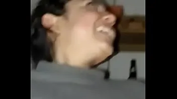 बहन को फंसाकर घर में चोदा