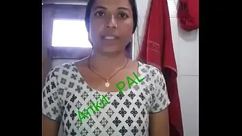 बिल्डर के साथ सेक्स कर के बीवी ने फ्लॅट की कॉस्ट कम करवाई