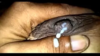 भैया ने चुदक्कड़ बहन को चोदा