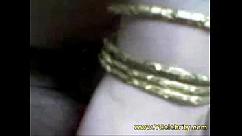 लंड को चूत के बीच मे दबा दिया