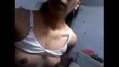 रंडी बहन पकड़ी गई