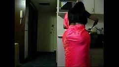 मौसी की लड़की की चूत फैलाइ