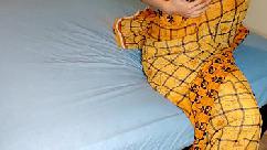 टीचर ने लंड पकड़कर खुशी दी