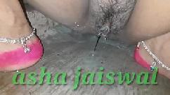 चूत मे लंड मौज कर रहा था