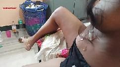 गुलाबी गांड वाली कॉलेज की चालू लड़की