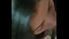 गर्लफ्रेंड की सेक्सी वर्जिन दोस्त को कार में चोदा